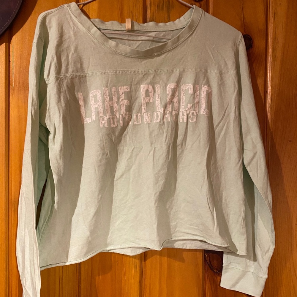 Women’s long sleeve